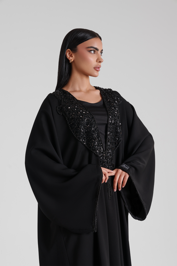 ⁦Classic Luxury Abaya⁩ - الصورة ⁦2⁩