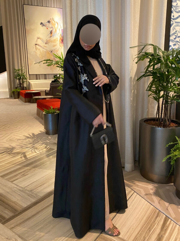 Abaya Blazer with flower embroidery